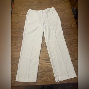 Women’s size 14 crisp white golf pants